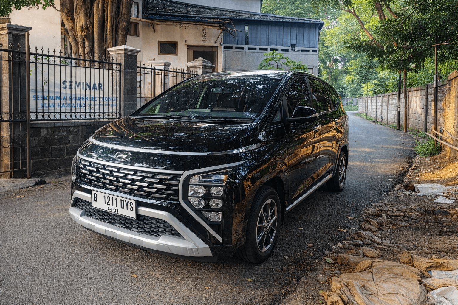 Hyundai Stargazer Prime rental listing