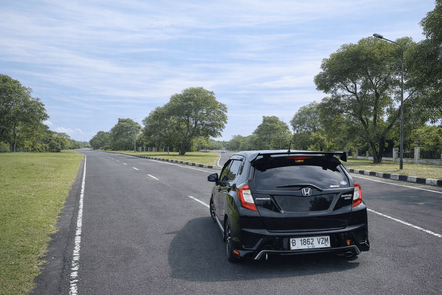 Honda Brio Satya rental listing