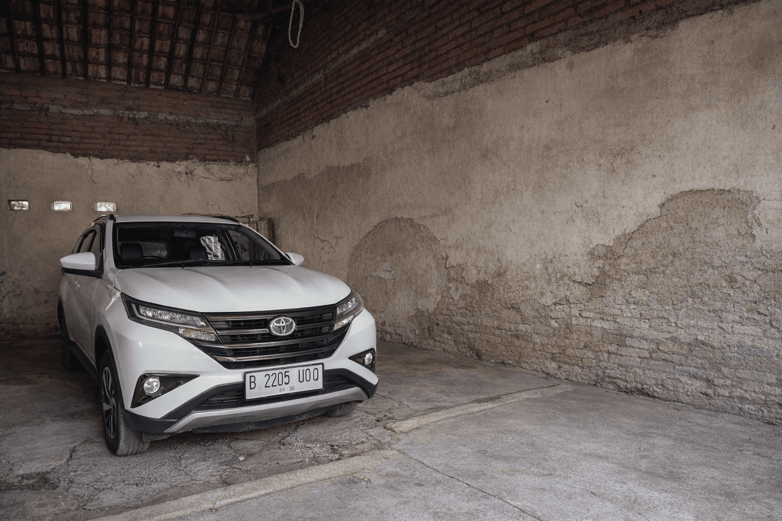 Toyota rush rental listing